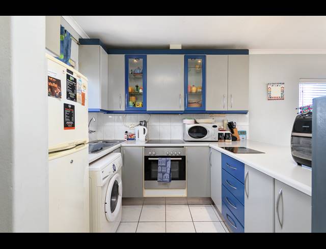 2 BEDROOM APARTMENT FOR SALE IN WEST BEACH